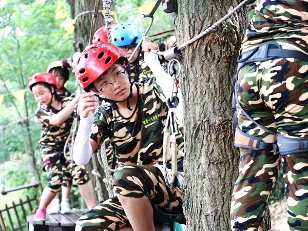 Jungle crossing is becoming increasingly popular among people