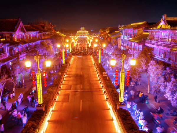 In December 2022, the Song Dynasty Ever-Bright City project in Tai 'an City, Shandong Province was fully launched, receiving 150,000 visitors daily and becoming a hit across the country.