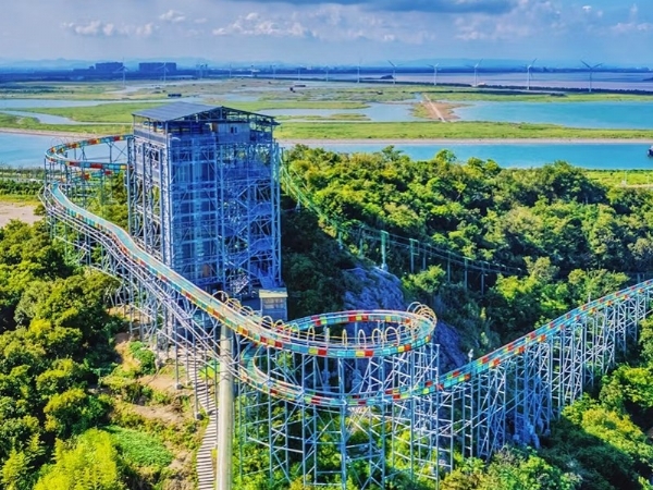 Glass water slippery