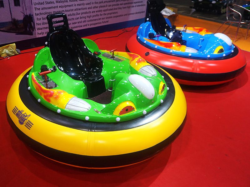 太空碰碰車(chē)01