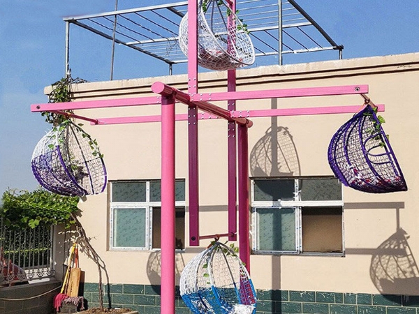 網(wǎng)紅旋轉秋千