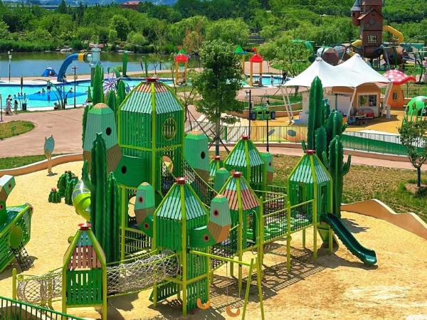 景區生態(tài)游樂(lè )