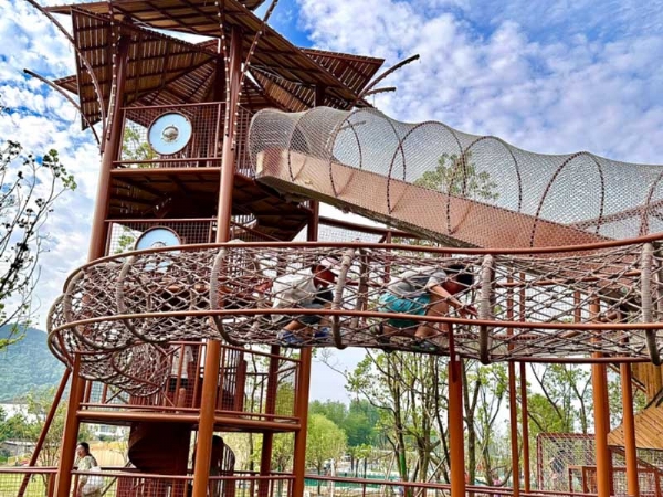 景區生態(tài)游樂(lè )