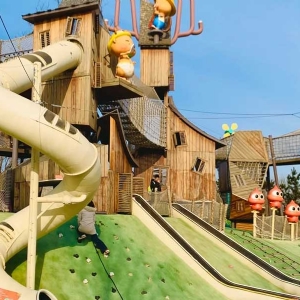 景區生態(tài)游樂(lè )