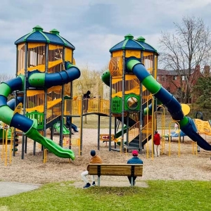 景區生態(tài)游樂(lè )